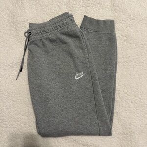 Nike Women's Grey Sweatpants